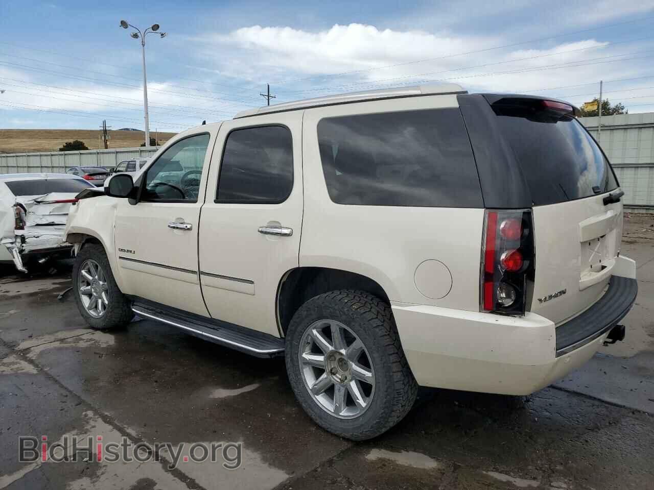 2013 GMC YUKON - VIN: 1GKS2EEF1DR157295 - Фото 2