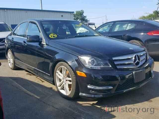 Photo WDDGF8AB3DR258497 - MERCEDES-BENZ C CLASS 2013