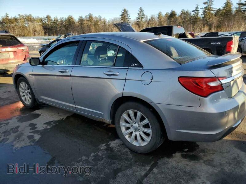 2013 Chrysler 200 (VIN 1C3CCBBG9DN569422) — фото 2 из 12