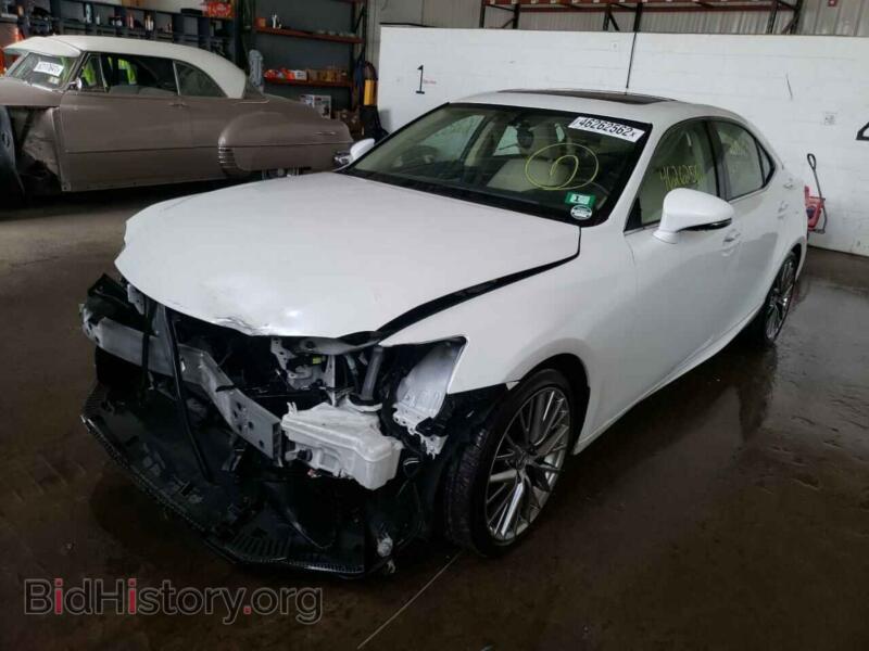 2014 Lexus IS (VIN JTHCF1D21E5015421) — фото 2 из 10