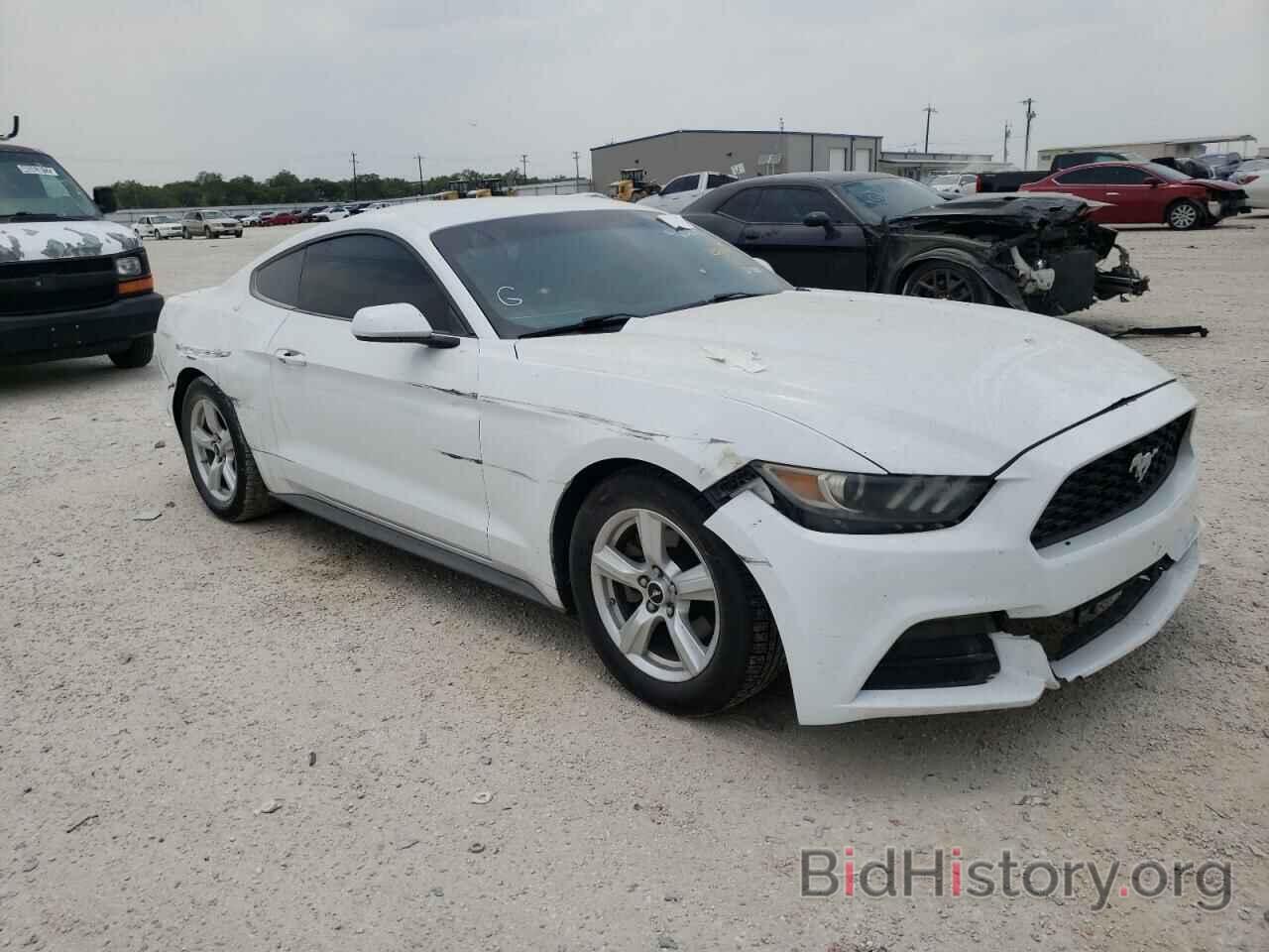 Photo 1FA6P8AM3F5388624 - FORD MUSTANG 2015