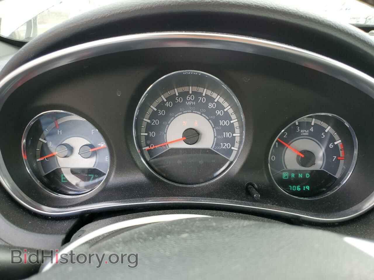 2011 CHRYSLER 200 - VIN: 1C3BC1FB1BN625466 - Фото 9
