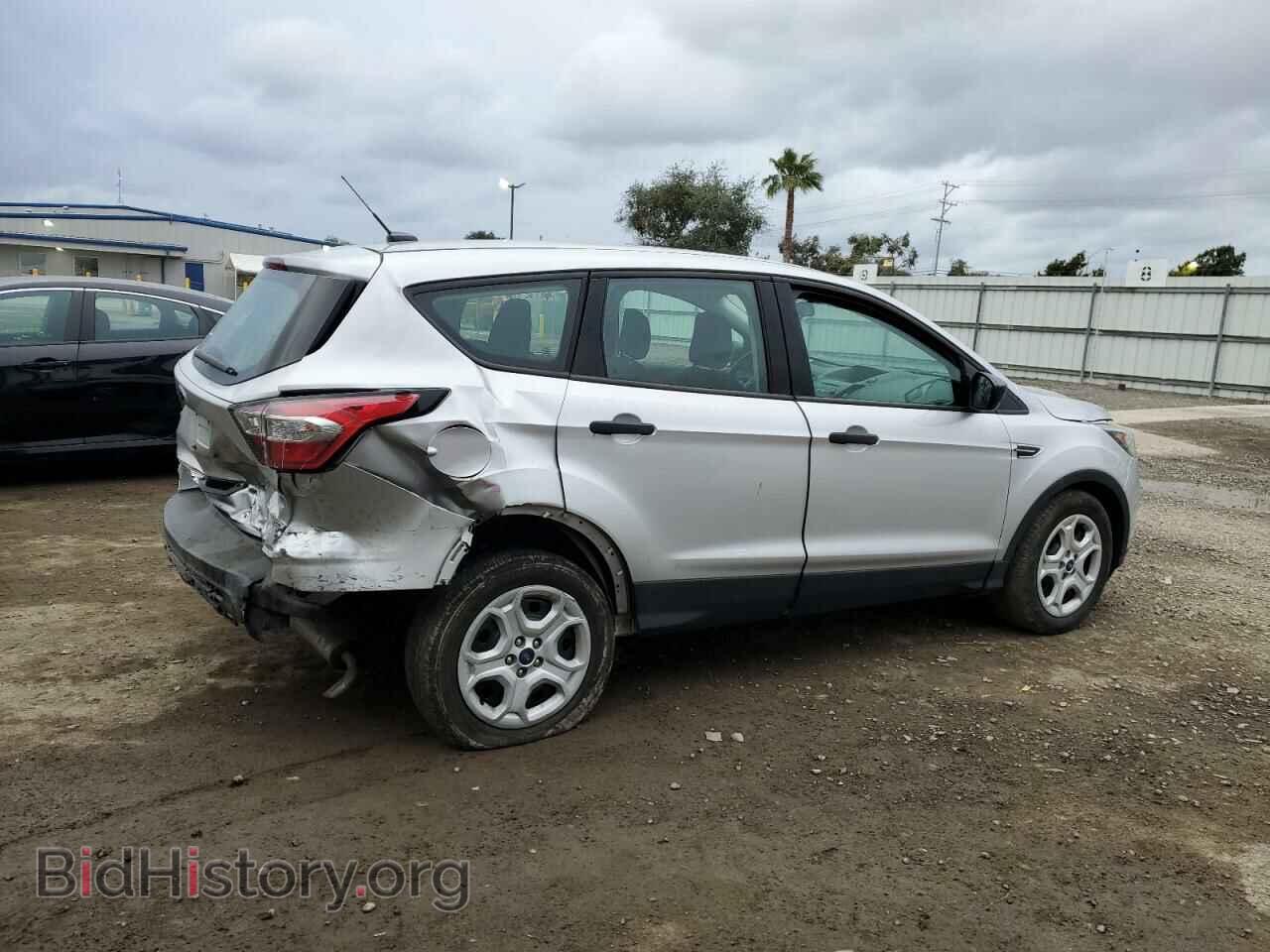 2018 FORD ESCAPE - VIN: 1FMCU0F77JUC39556 - Фото 3
