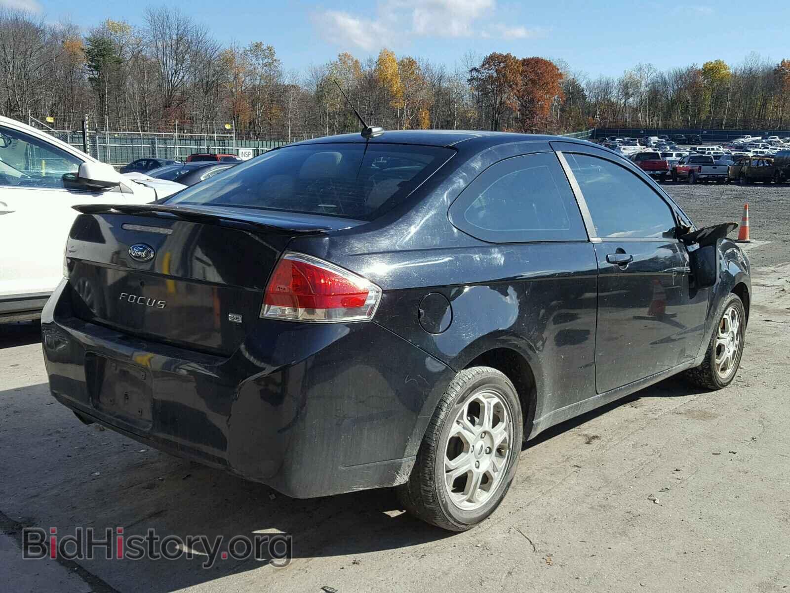 2009 FORD FOCUS - VIN: 1FAHP32N89W166629 - Фото 4