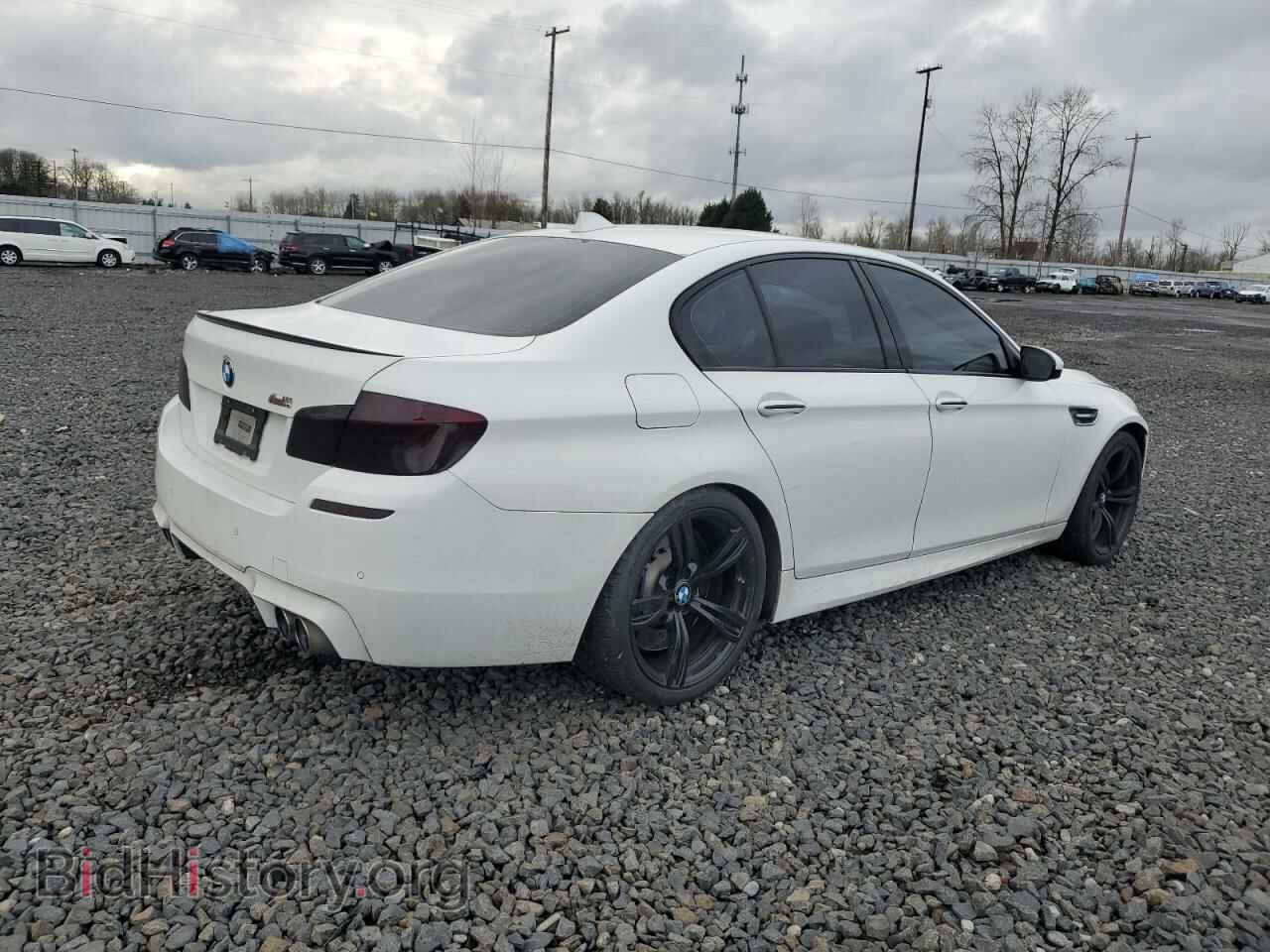 2015 BMW M5 - VIN: WBSFV9C58FD594984 - Фото 3