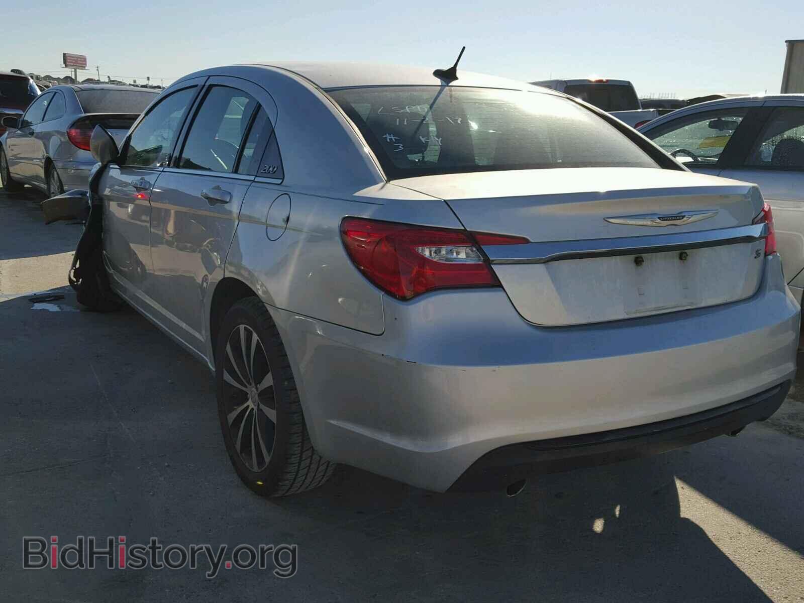 2012 CHRYSLER 200 - VIN: 1C3CCBHG3CN178711 - Фото 3