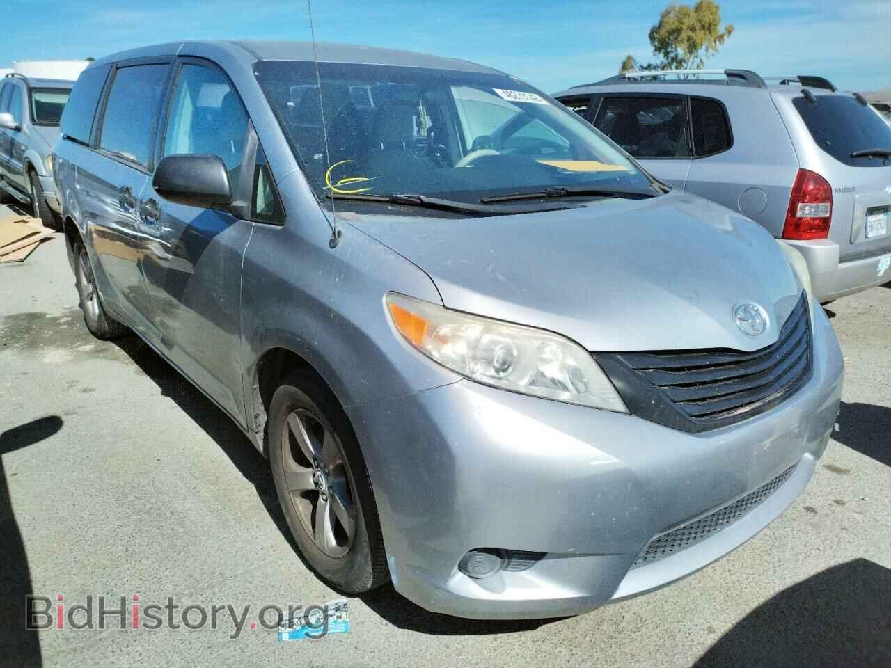 Фотография 5TDKA3DC2CS011949 - TOYOTA SIENNA 2012