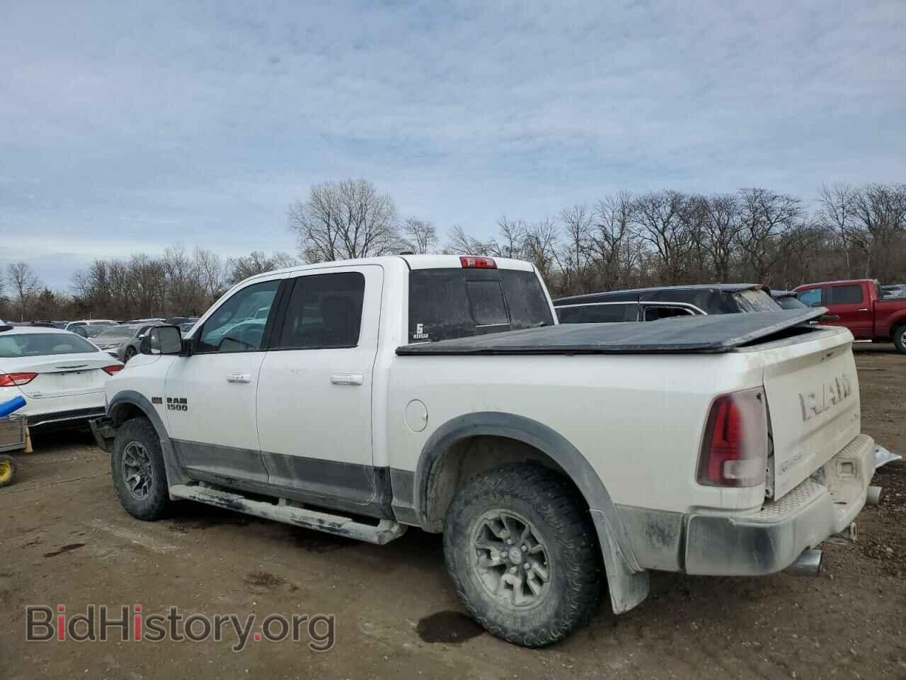 2015 RAM 1500 - VIN: 1C6RR7YT3FS770816 - Фото 2