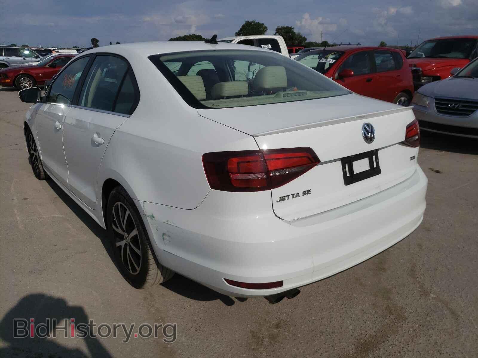 2017 VOLKSWAGEN JETTA - VIN: 3VWDB7AJ4HM276828 - Фото 3