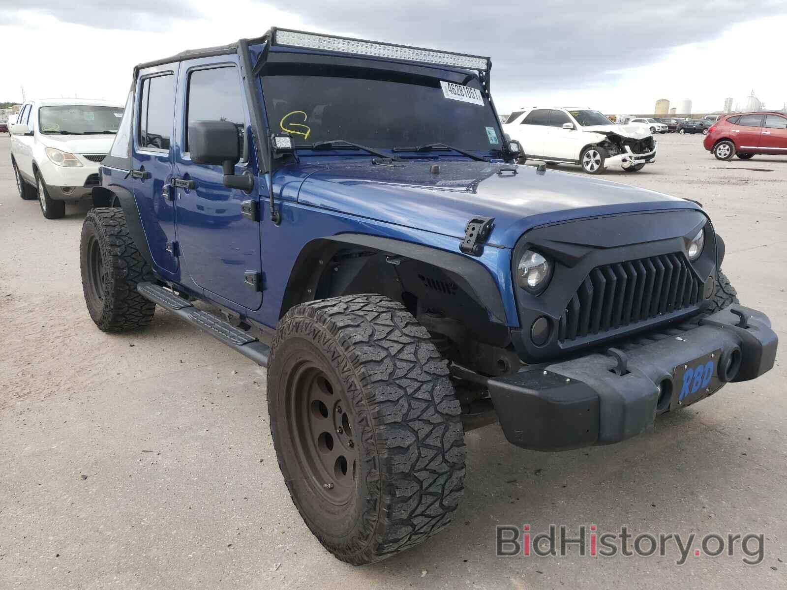 Photo 1J4GB39139L748754 - JEEP WRANGLER 2009