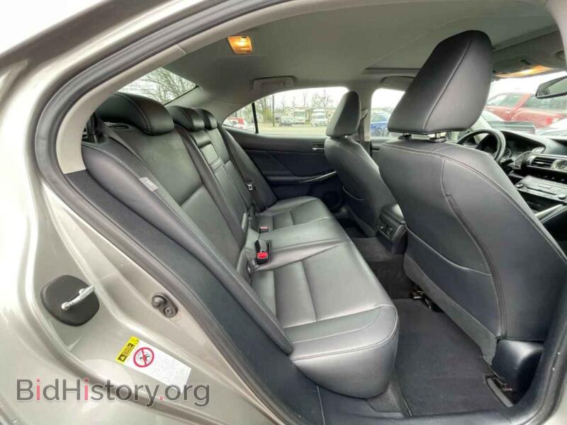2014 Lexus IS (VIN JTHBE1D2XE5003850) — photo 6 of 10