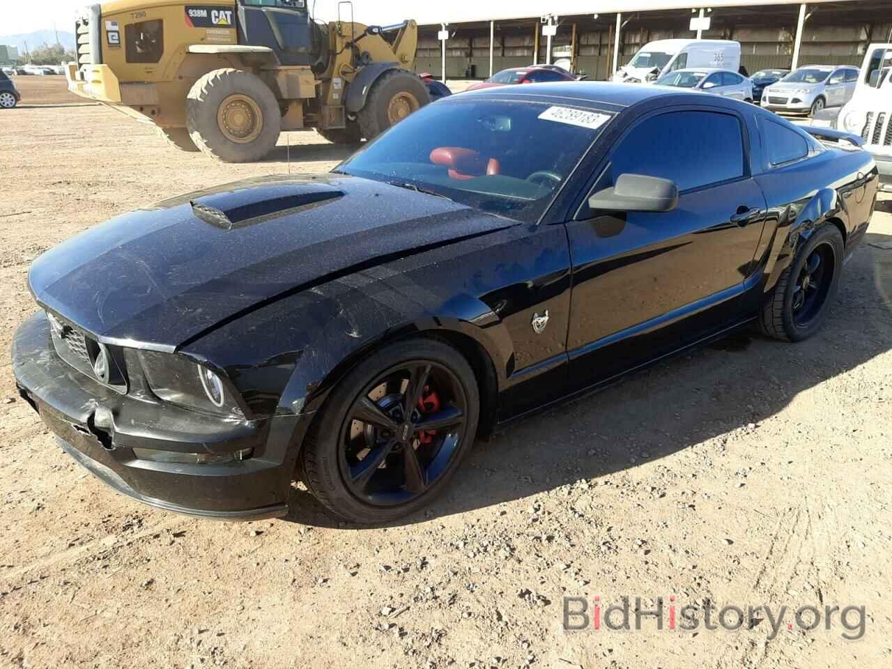 Photo 1ZVHT82H395113272 - FORD MUSTANG 2009