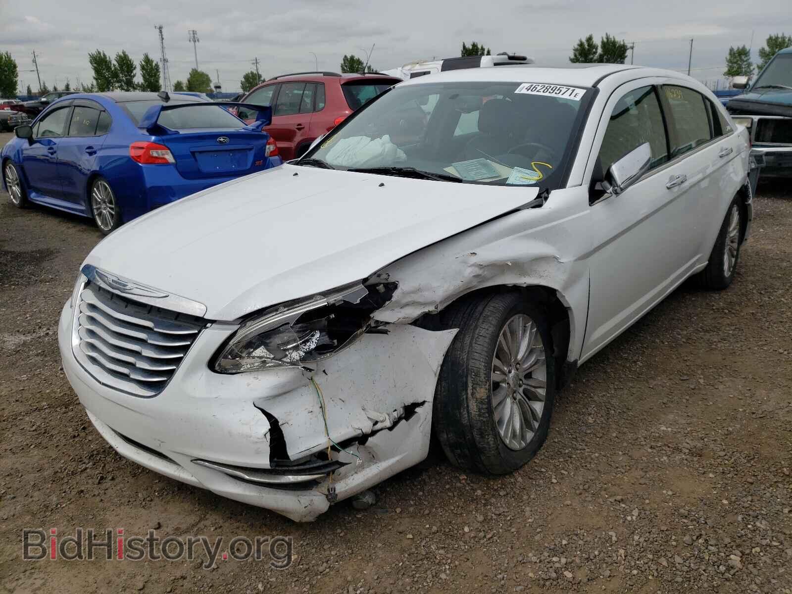 2012 CHRYSLER 200 - VIN: 1C3CCBCG3CN246061 - Фото 2