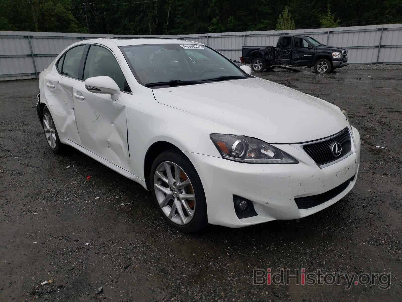 Photo JTHCF5C27C5056139 - LEXUS IS 2012