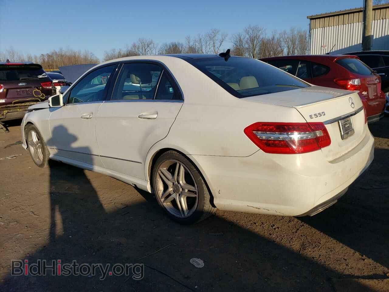 2011 MERCEDES-BENZ E-CLASS - VIN: WDDHF9AB0BA442186 - Фото 2