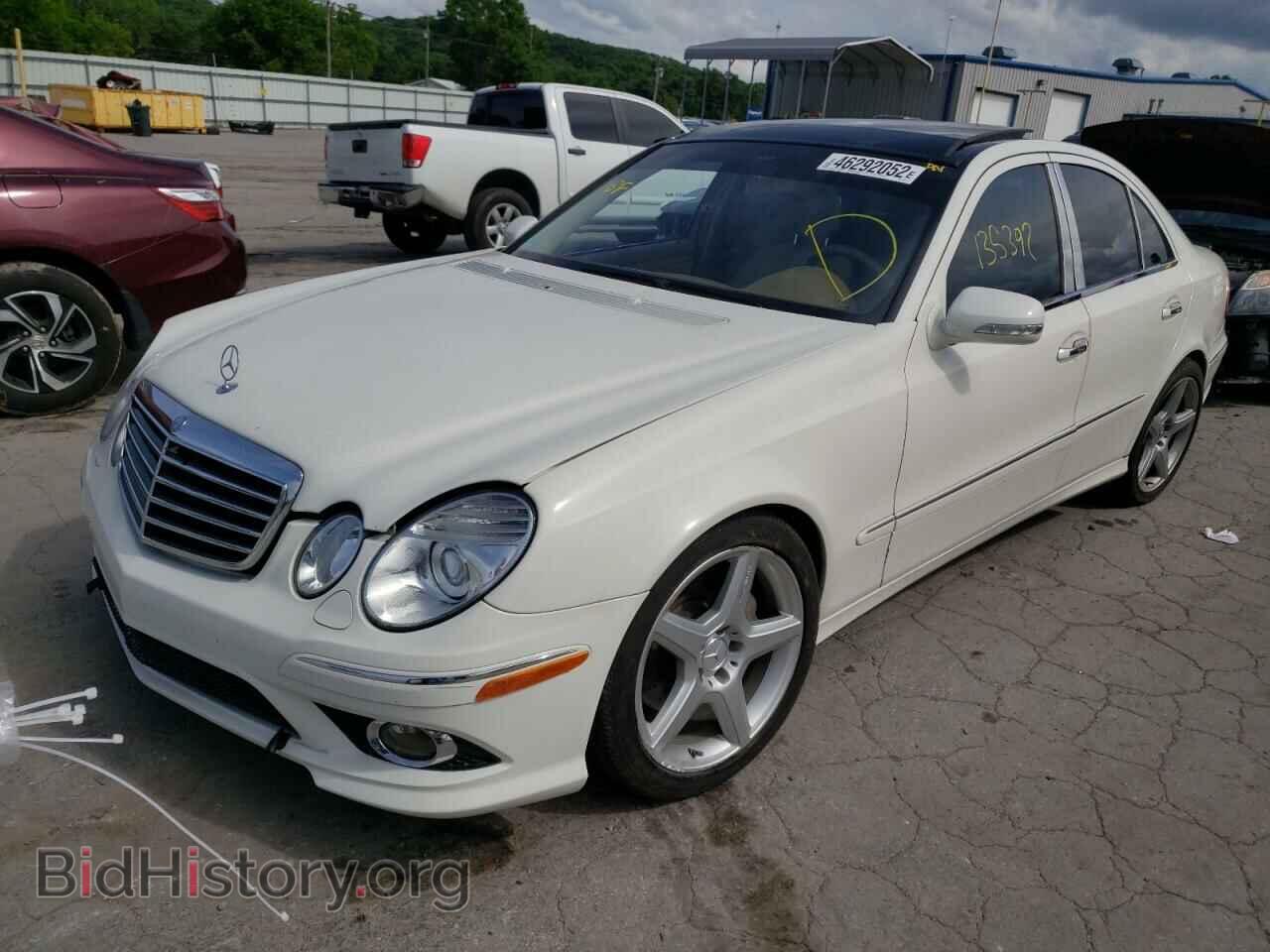 2009 MERCEDES-BENZ E-CLASS - VIN: WDBUF56X39B383370 - Фото 2