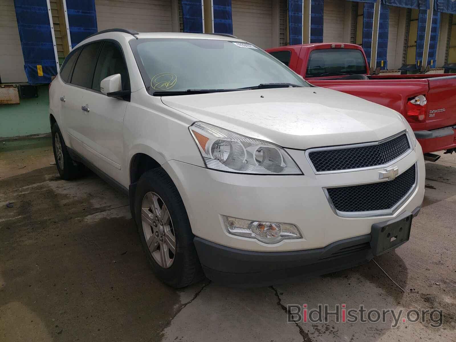 Photo 1GNKRJED1BJ128588 - CHEVROLET TRAVERSE 2011