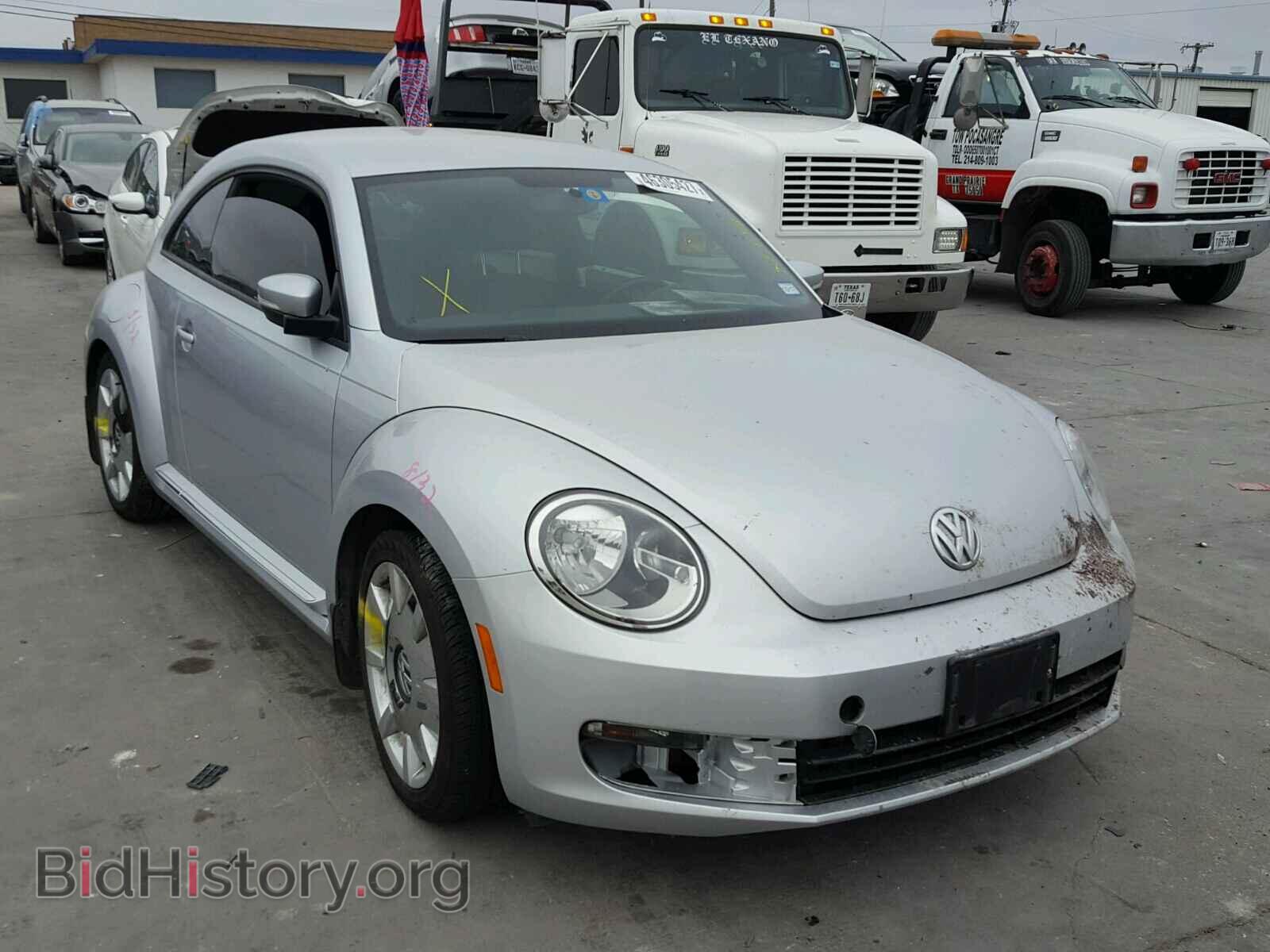 Фотография 3VWJP7AT4CM648523 - VOLKSWAGEN BEETLE 2012