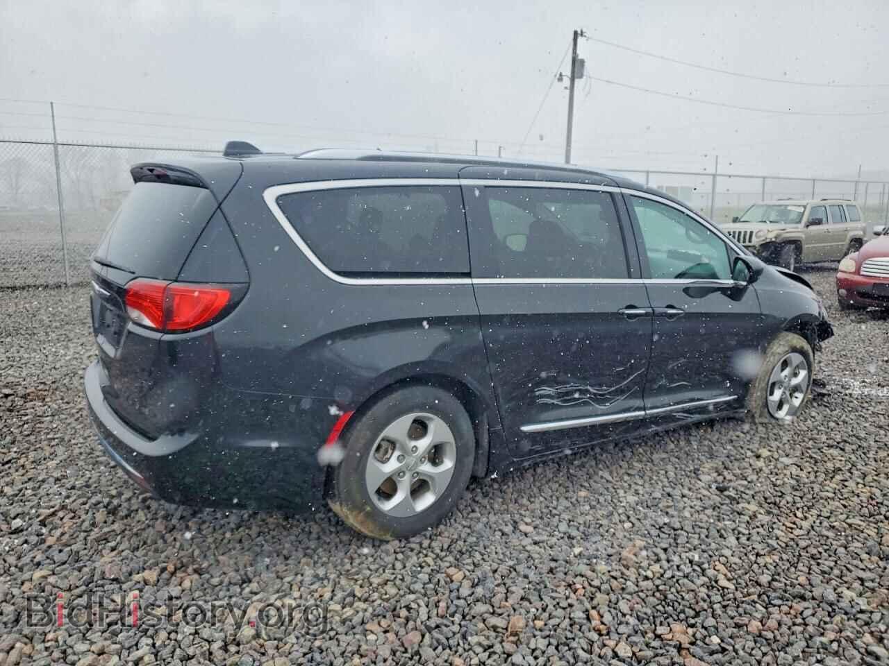 2017 CHRYSLER PACIFICA - VIN: 2C4RC1EG0HR735010 - Фото 3