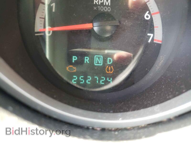 2007 Dodge NITRO (VIN 1D8GU58K07W549275) — photo 8 of 10