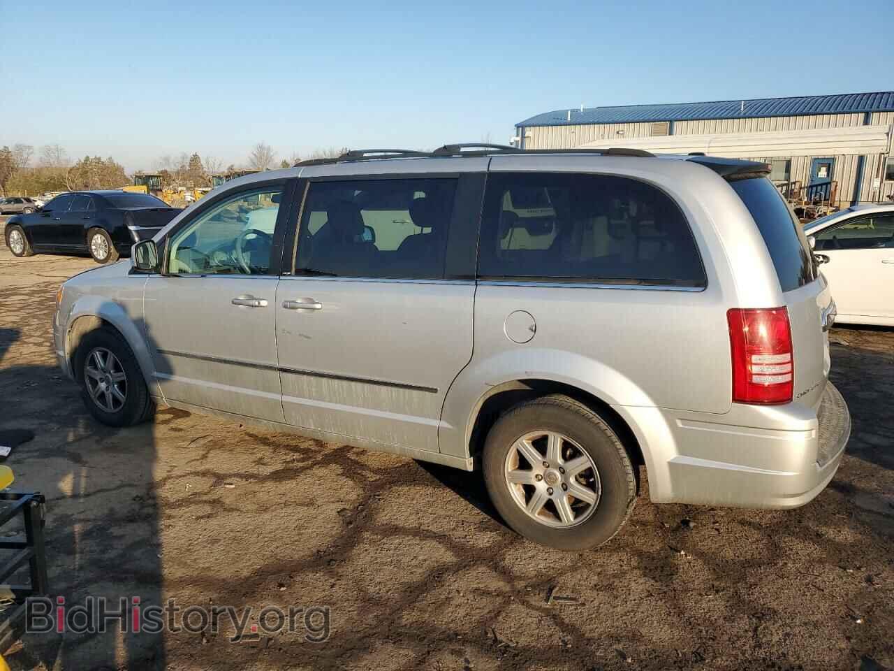 2010 CHRYSLER MINIVAN - VIN: 2A4RR5D18AR252562 - Фото 2