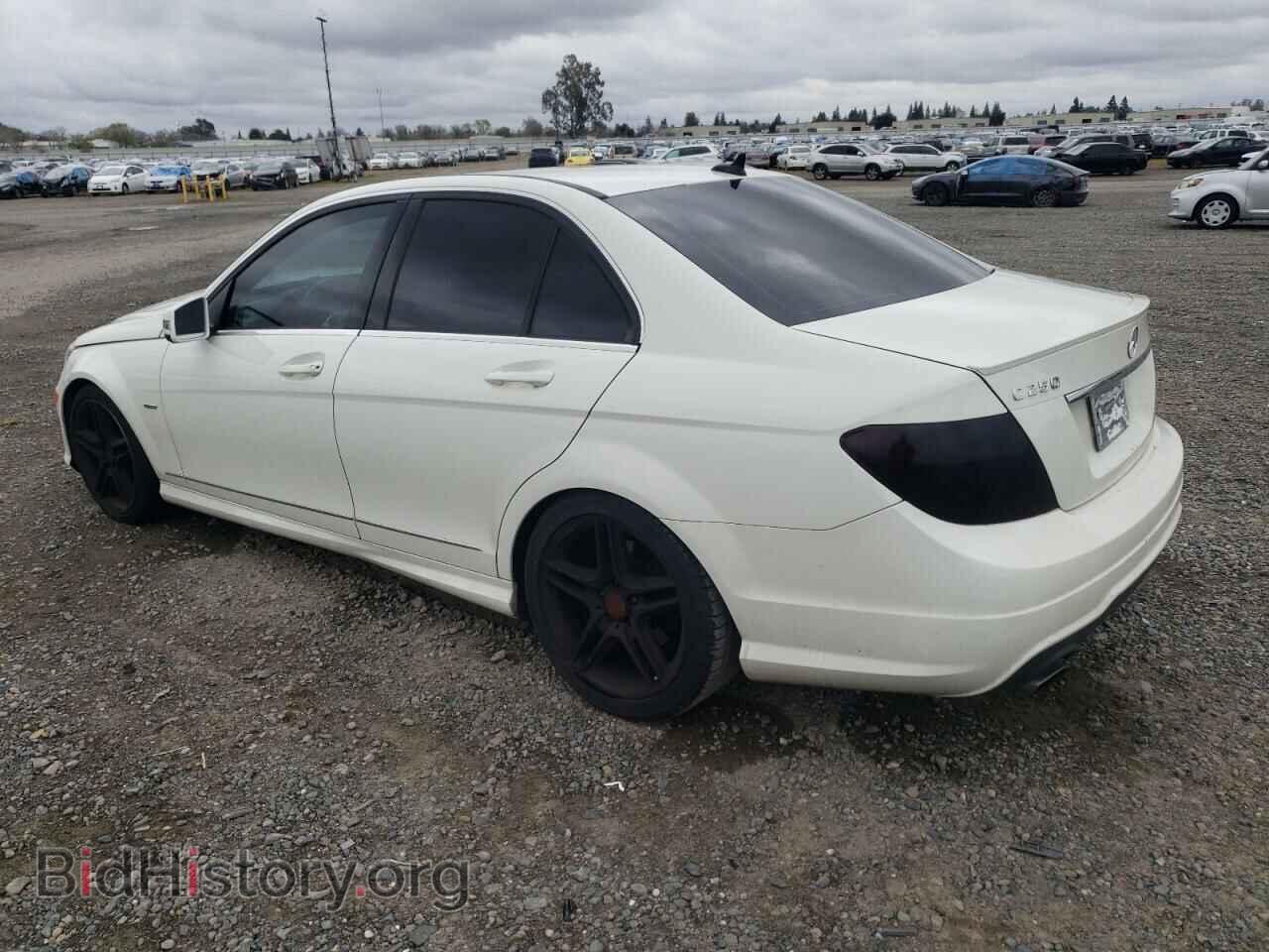 2012 MERCEDES-BENZ C-CLASS - VIN: WDDGF4HB4CR204672 - Фото 2