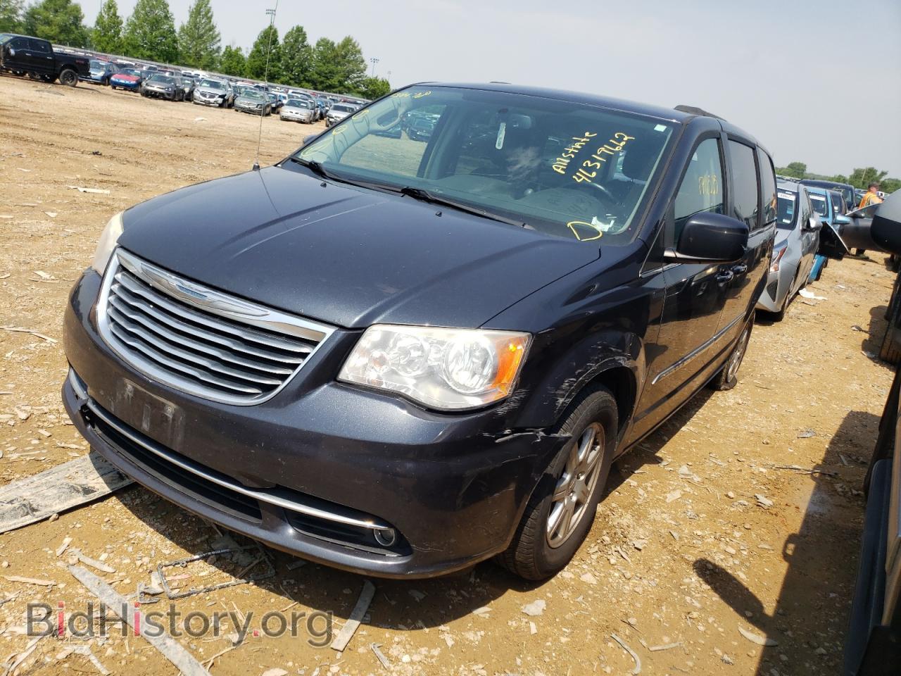 2013 CHRYSLER MINIVAN - VIN: 2C4RC1BG0DR637755 - Photo 2