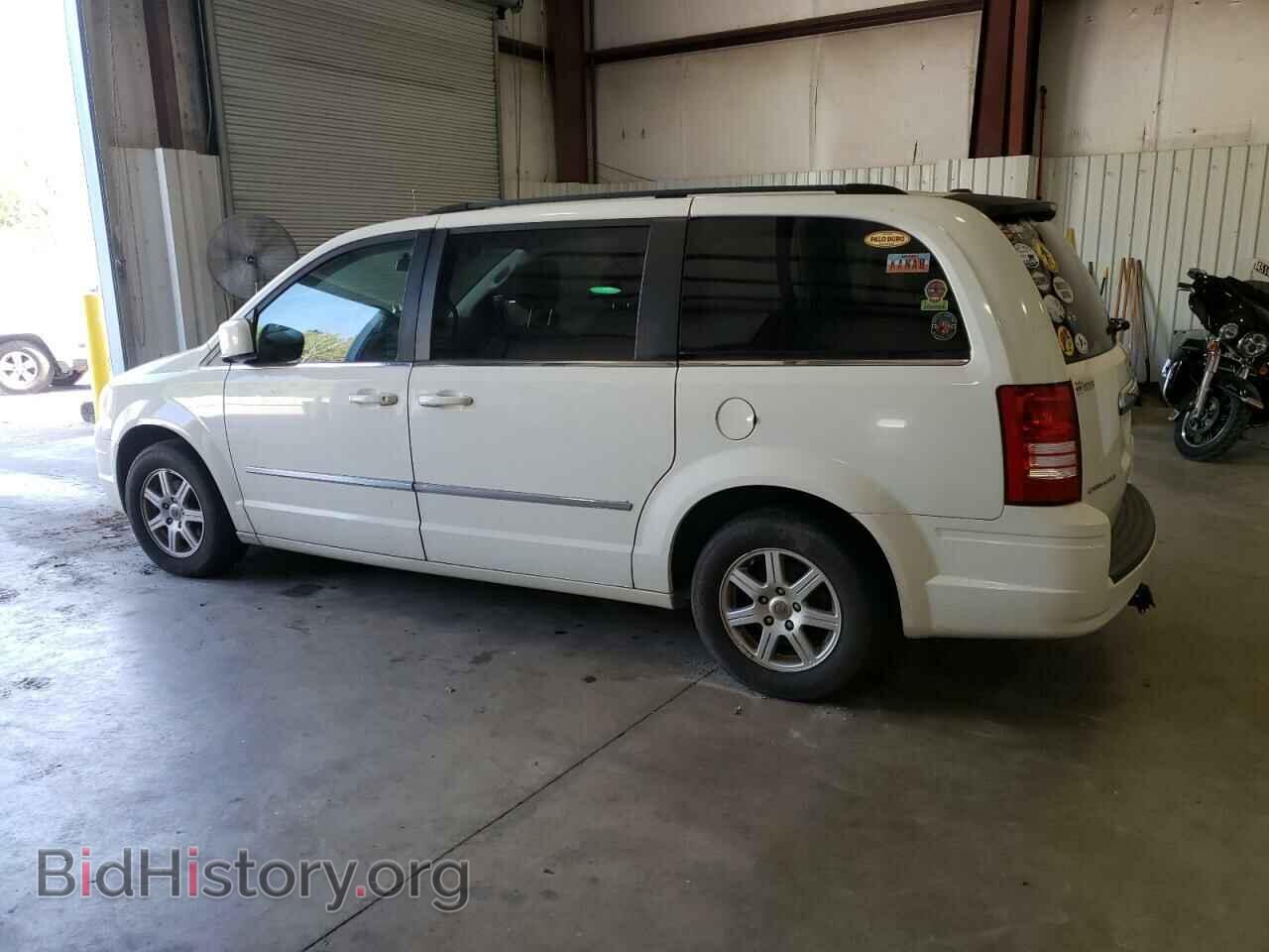 2010 CHRYSLER MINIVAN - VIN: 2A4RR5D13AR369580 - Photo 2