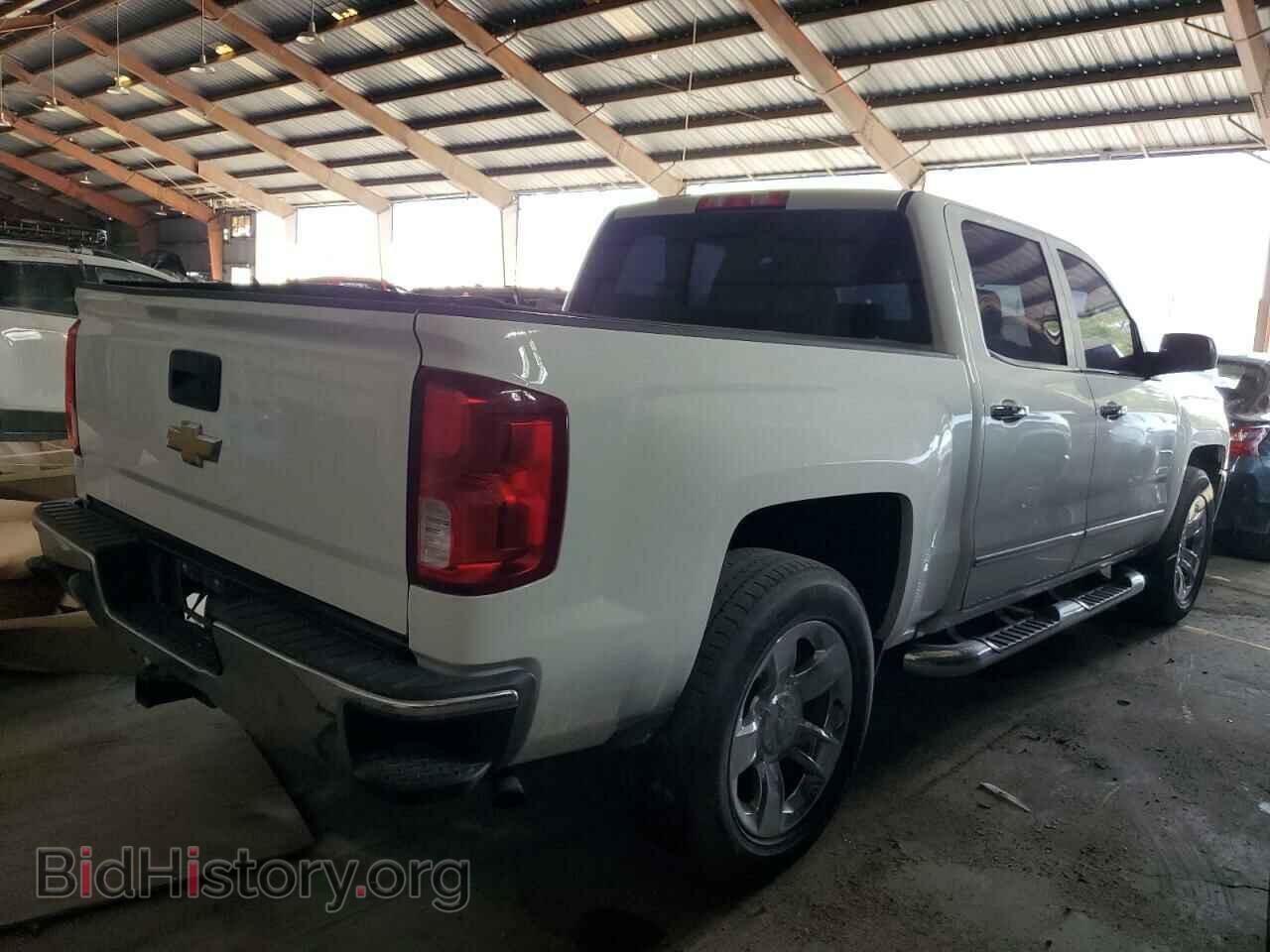 2018 CHEVROLET SILVERADO - VIN: 3GCUKSEC1JG590099 - Фото 3
