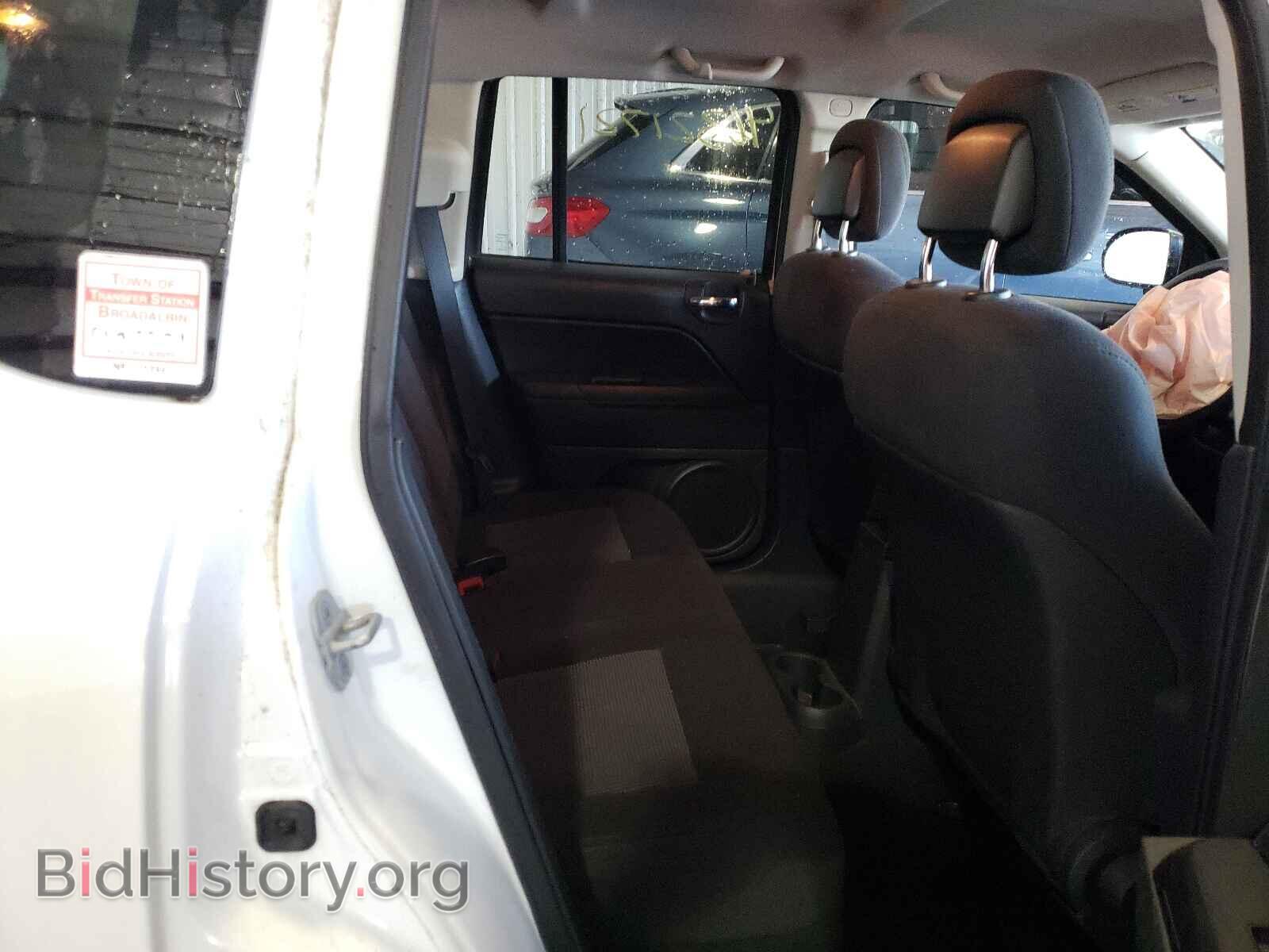 2011 JEEP COMPASS - VIN: 1J4NF1FB8BD209804 - Фото 6