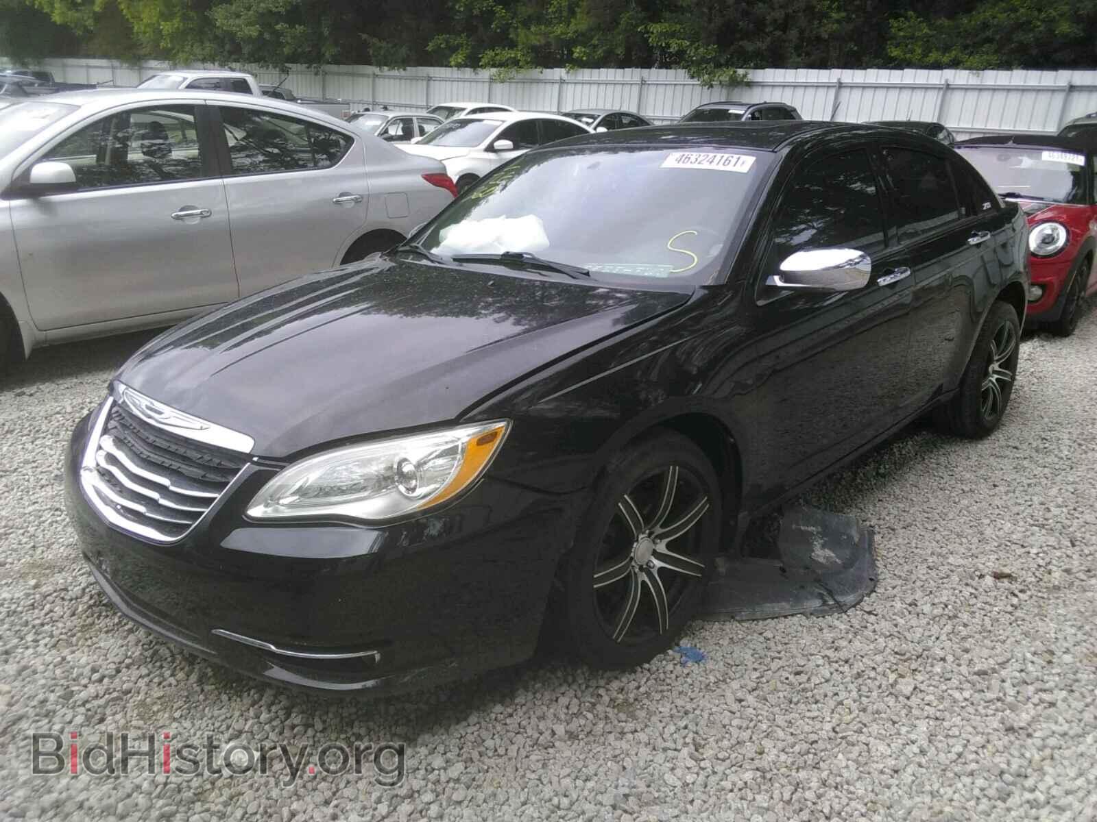 2011 CHRYSLER 200 - VIN: 1C3BC2FG3BN568723 - Фото 2