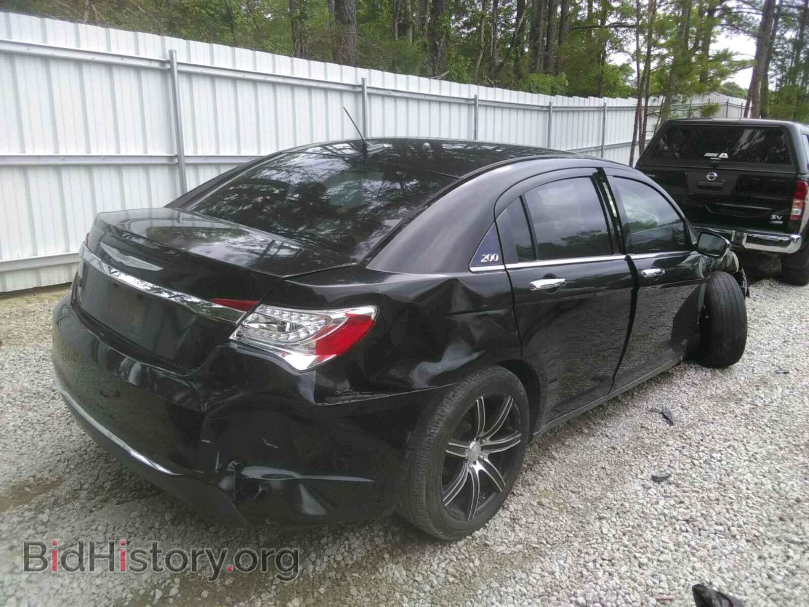 2011 CHRYSLER 200 - VIN: 1C3BC2FG3BN568723 - Фото 4