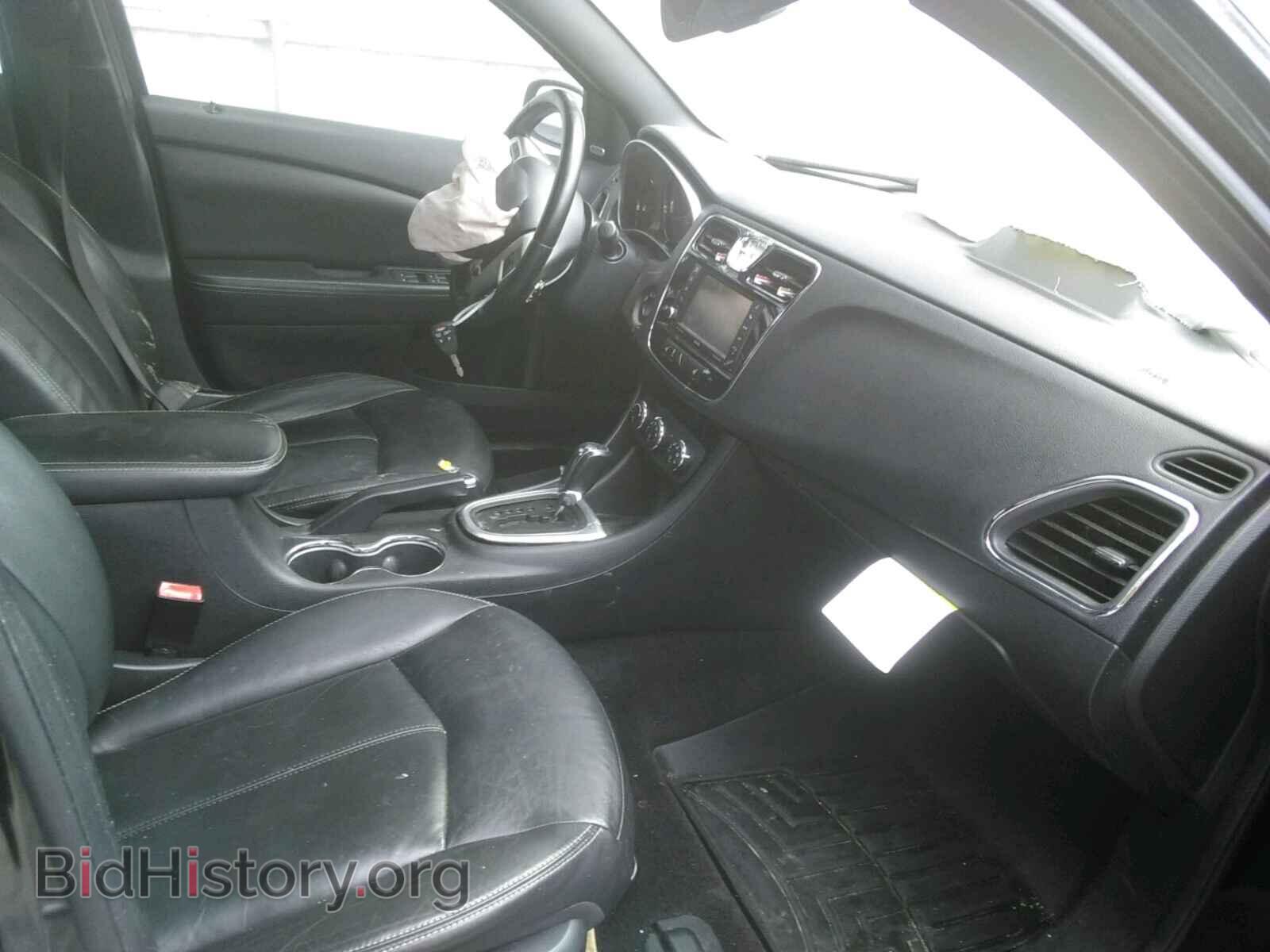 2011 CHRYSLER 200 - VIN: 1C3BC2FG3BN568723 - Фото 5