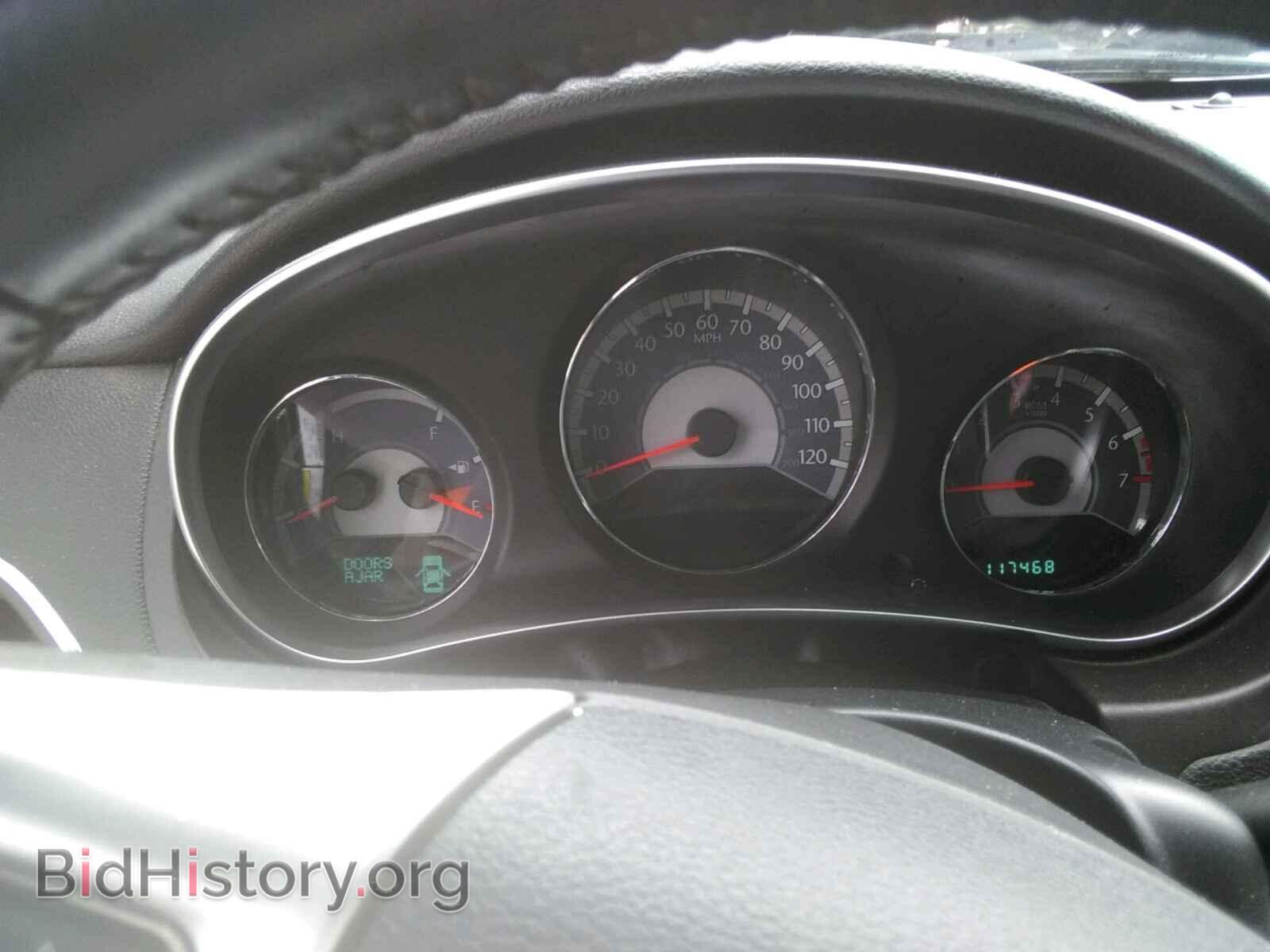 2011 CHRYSLER 200 - VIN: 1C3BC2FG3BN568723 - Фото 8