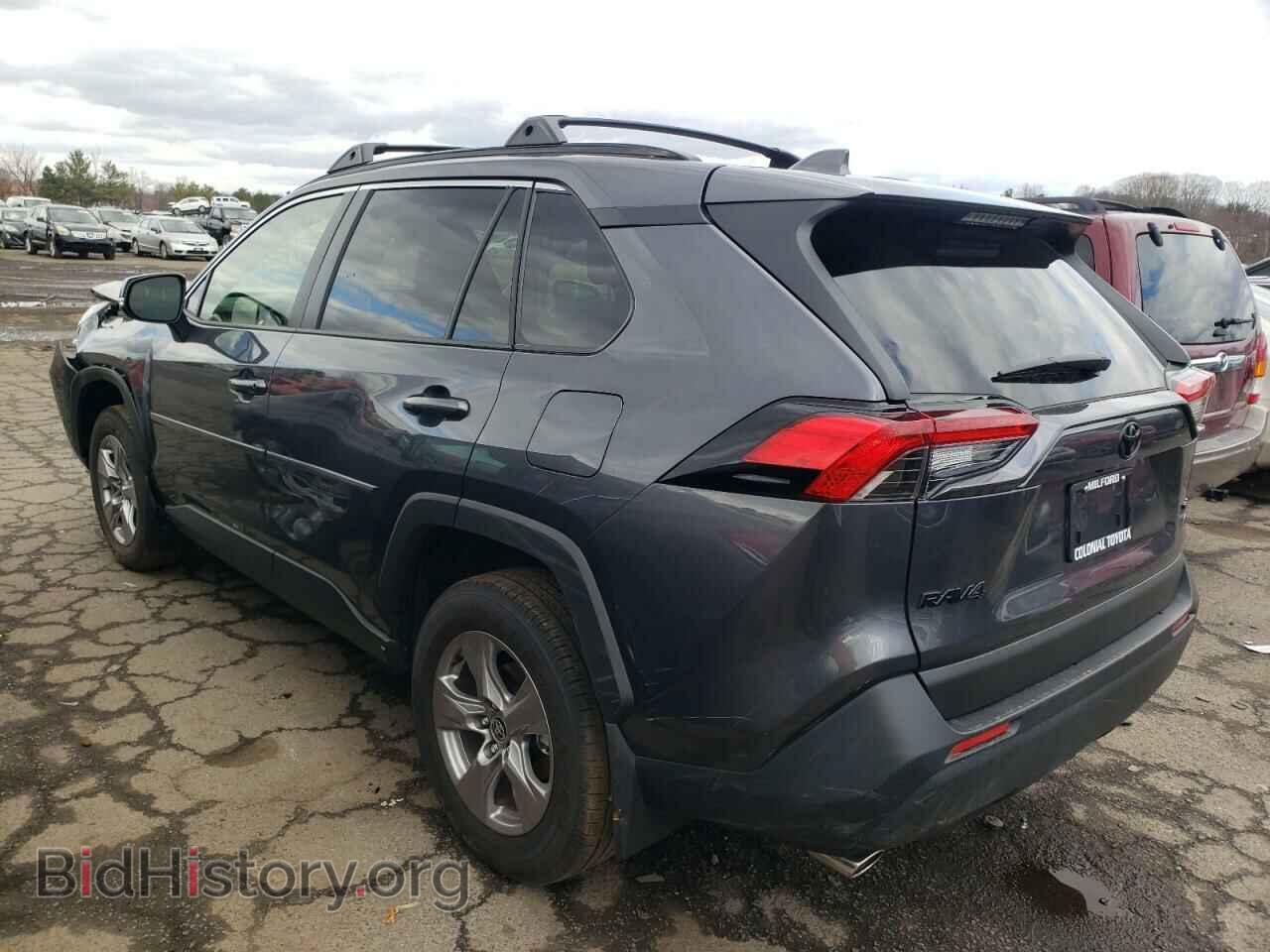 2023 TOYOTA RAV4 - VIN: JTMP1RFV1PD094704 - Фото 2