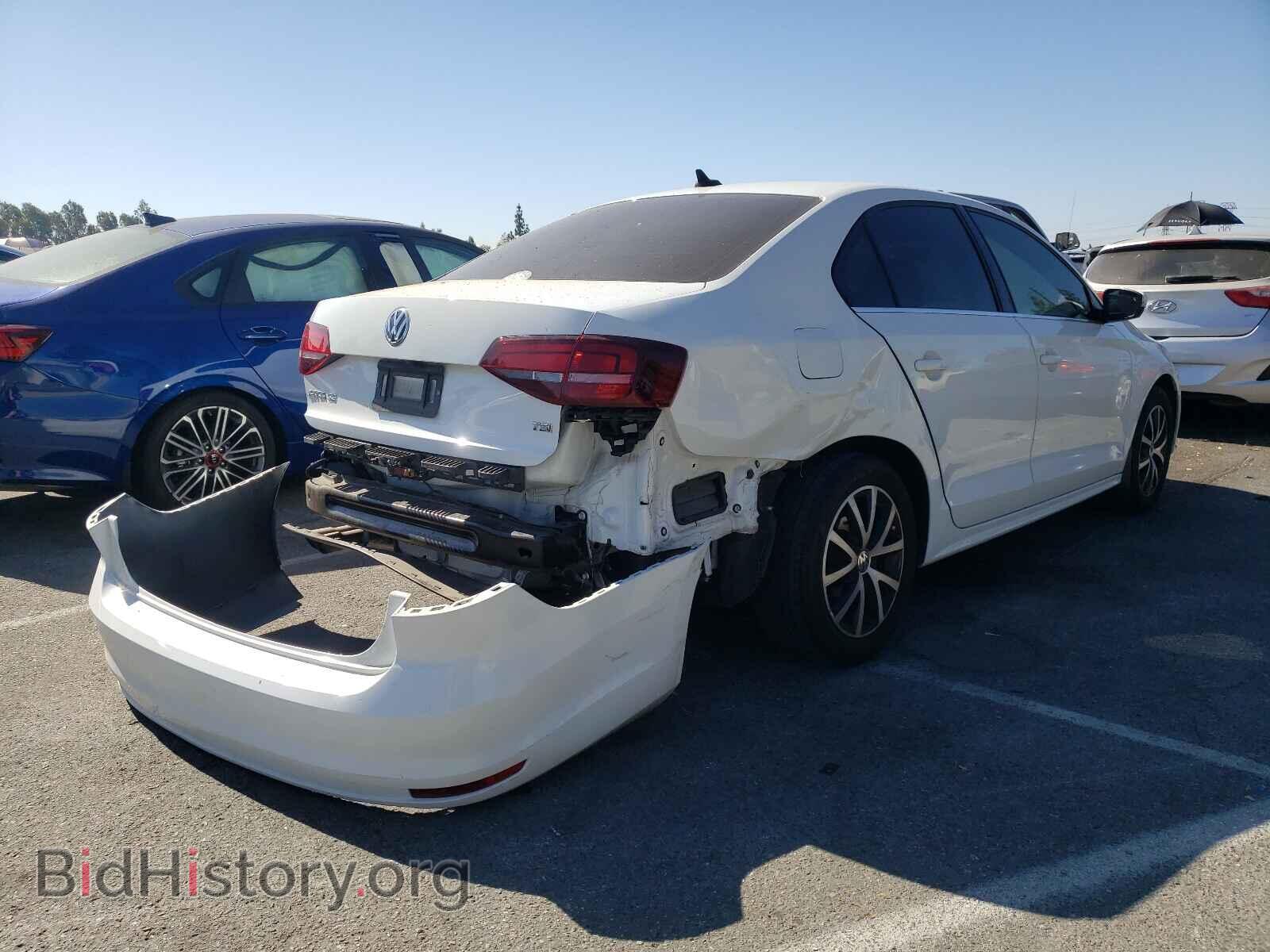 2017 VOLKSWAGEN JETTA - VIN: 3VWDB7AJ7HM276533 - Фото 4