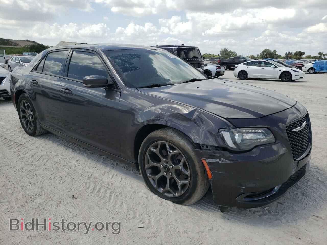2017 CHRYSLER 300 - VIN: 2C3CCAGGXHH541937 - Photo 4