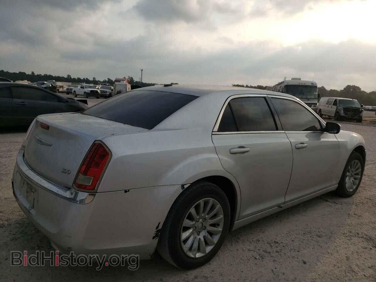 2012 CHRYSLER 300 - VIN: 2C3CCAAG8CH165532 - Фото 4