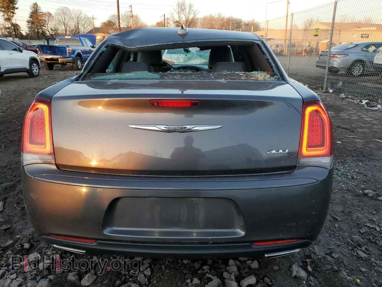 2019 CHRYSLER 300 - VIN: 2C3CCABG1KH628656 - Photo 6