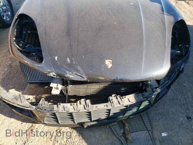 2016 Porsche MACAN (VIN WP1AB2A57GLB55513) — photo 9 of 10
