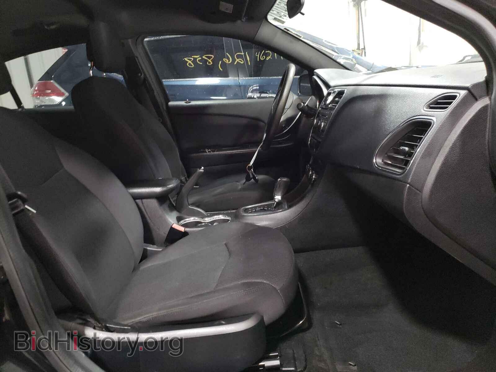 2012 CHRYSLER 200 - VIN: 1C3CCBAB2CN319430 - Фото 5