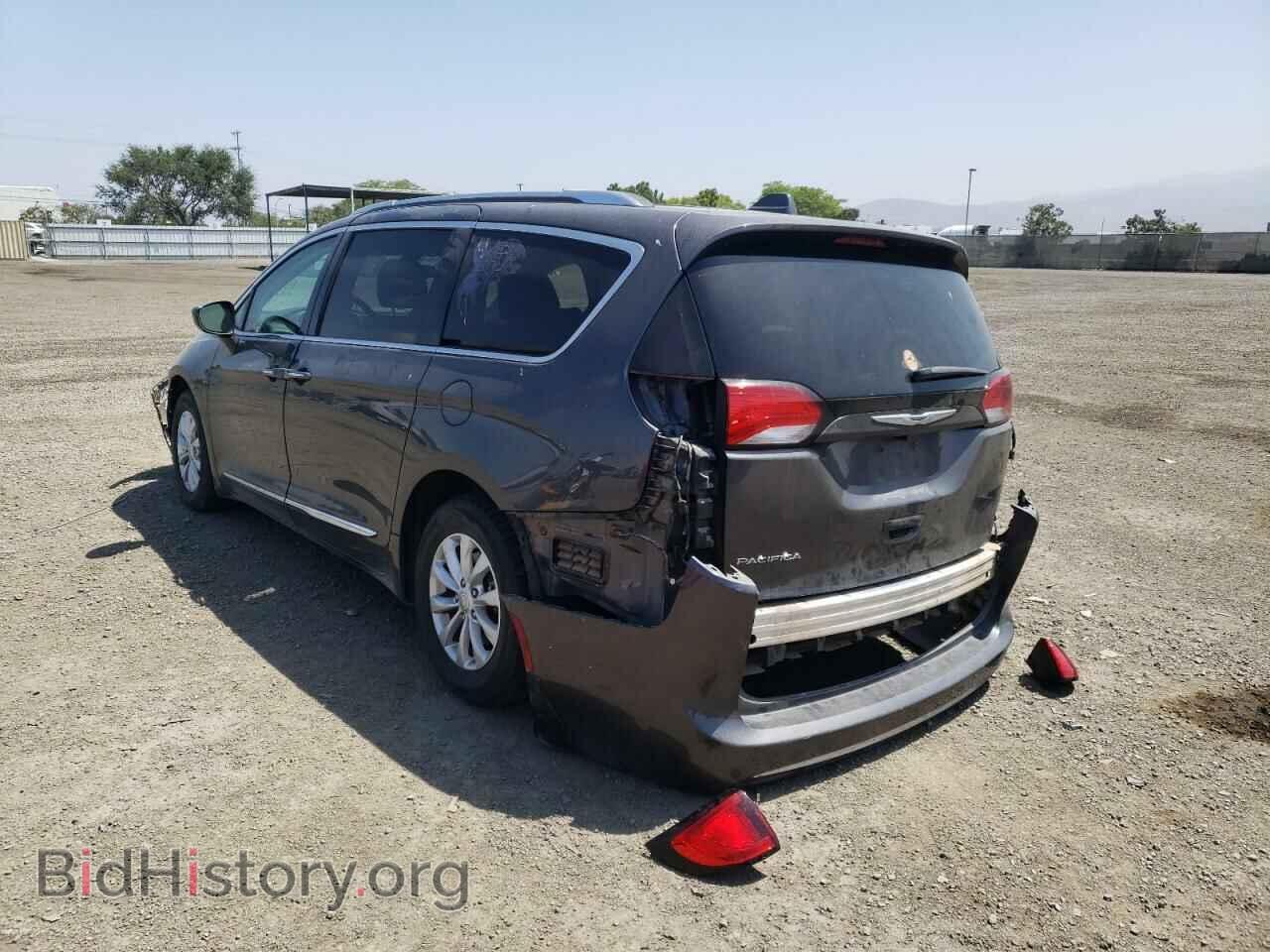 2018 CHRYSLER PACIFICA - VIN: 2C4RC1BGXJR287675 - Фото 3