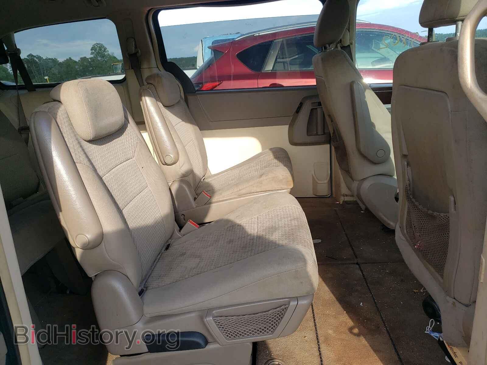 2010 CHRYSLER MINIVAN - VIN: 2A4RR5D11AR252645 - Фото 6