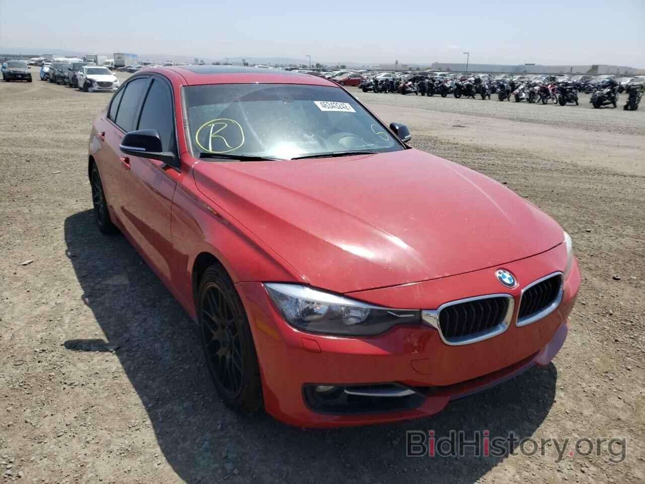 Photo WBA3B5C53DF590660 - BMW 3 SERIES 2013