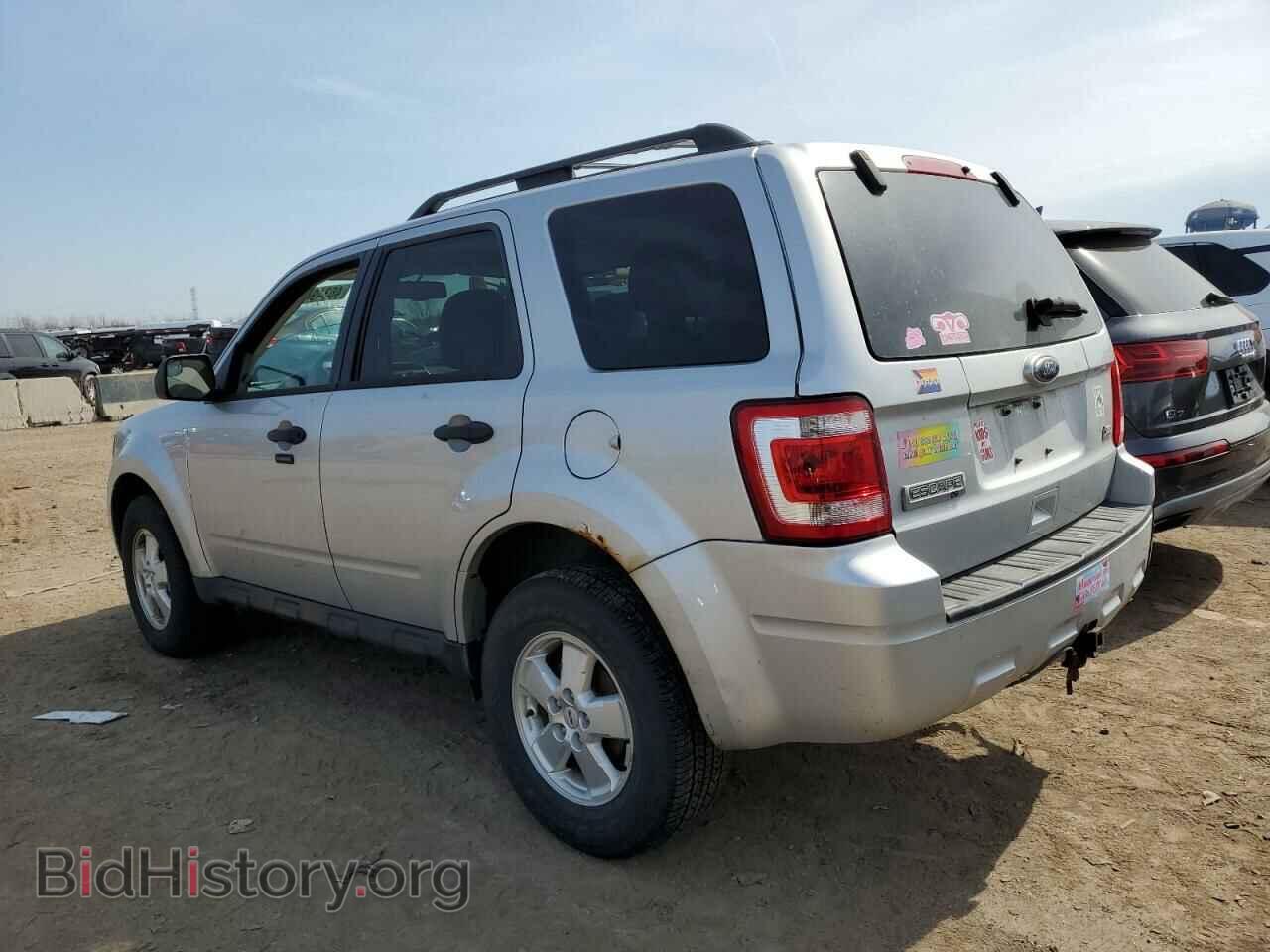2011 FORD ESCAPE - VIN: 1FMCU9DG3BKA06875 - Фото 2