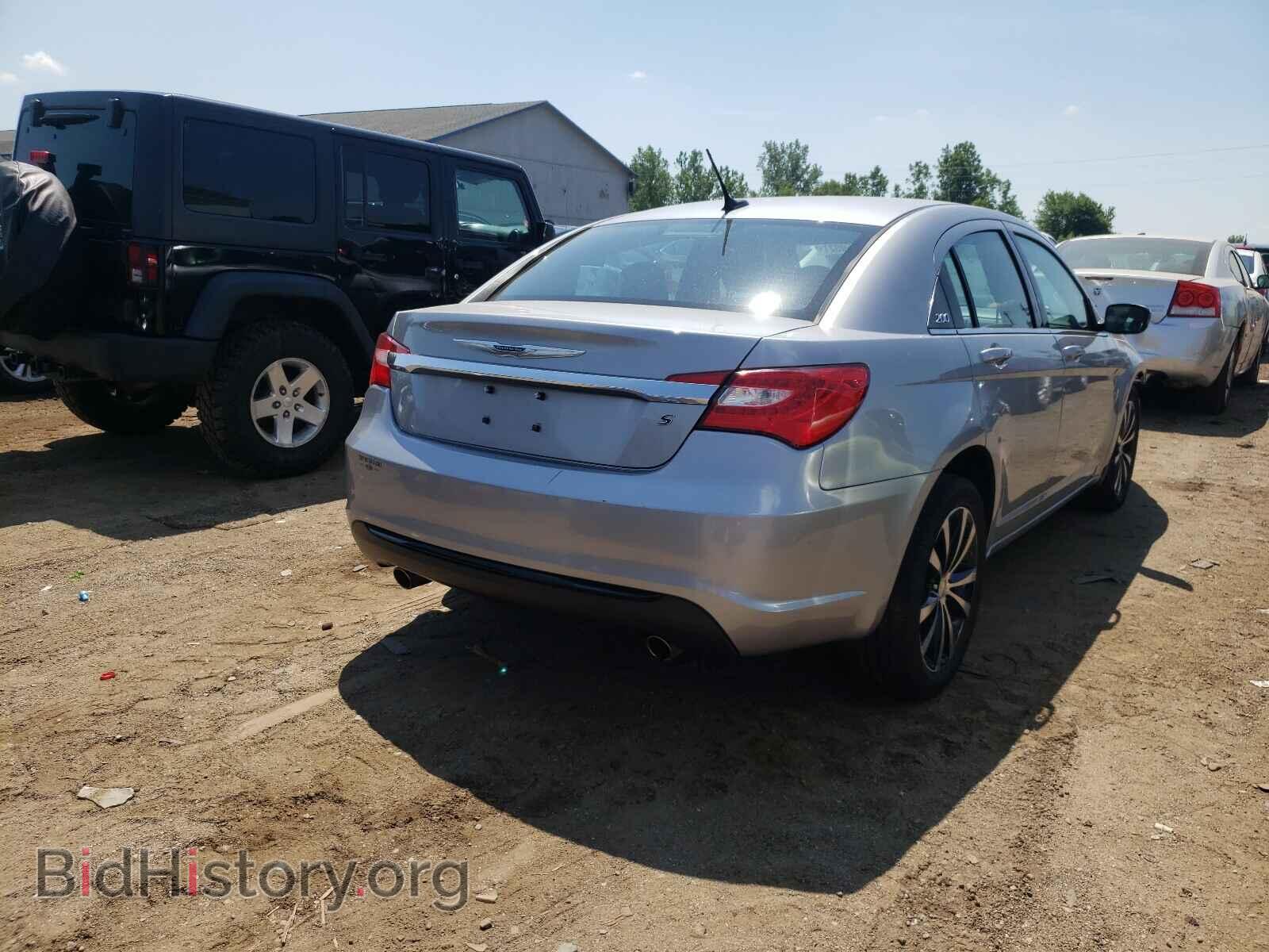2013 CHRYSLER 200 - VIN: 1C3CCBCG6DN514327 - Фото 4