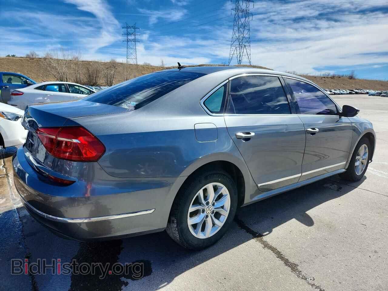 2016 VOLKSWAGEN PASSAT - VIN: 1VWAT7A3XGC044378 - Фото 3