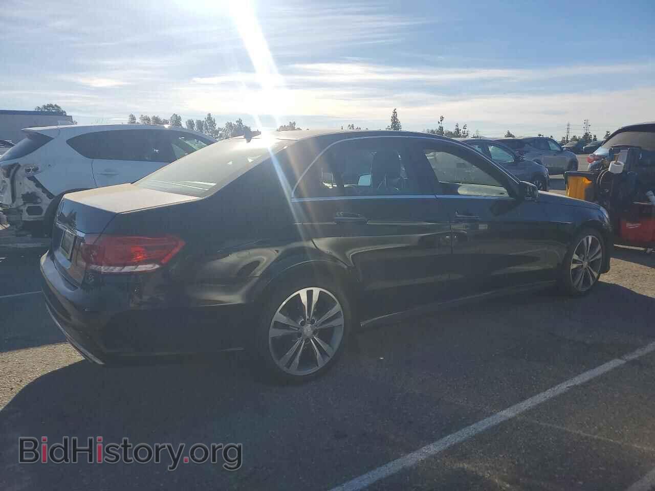 2014 MERCEDES-BENZ E-CLASS - VIN: WDDHF5KB7EA884233 - Фото 3