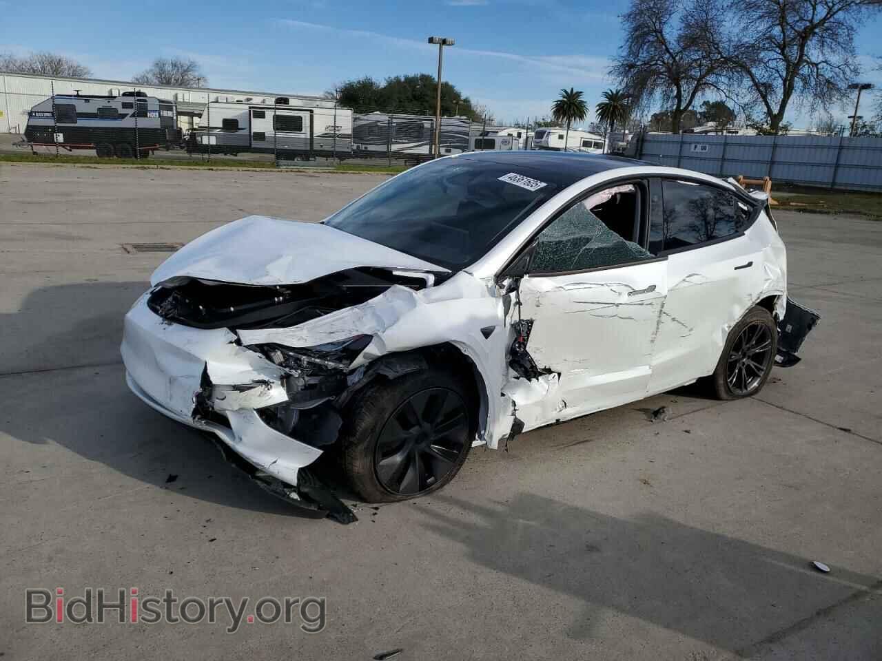 Фотография 7SAYGAEE0SF285010 - TESLA MODEL Y 2025