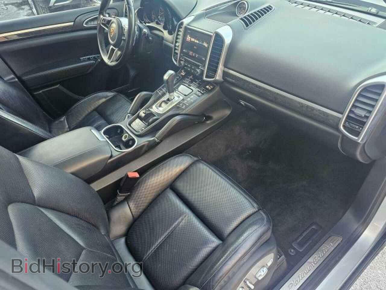 2017 PORSCHE CAYENNE - VIN: WP1AA2A23HKA84570 - Photo 5